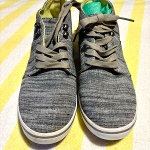 Vans CHUKKA Gray Mid-Top Women's Sneakers, 7, EUC